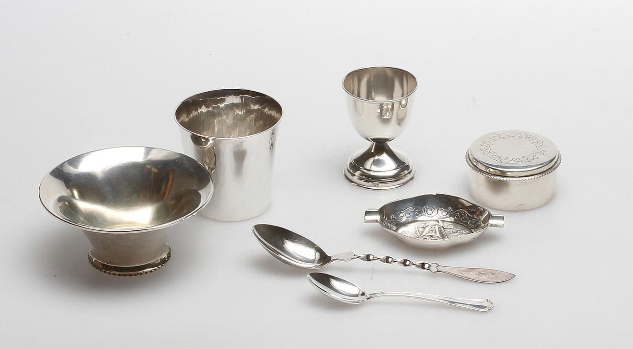 SILVERFÖREMÅL, 7 delar, vikt ca 195 gram.