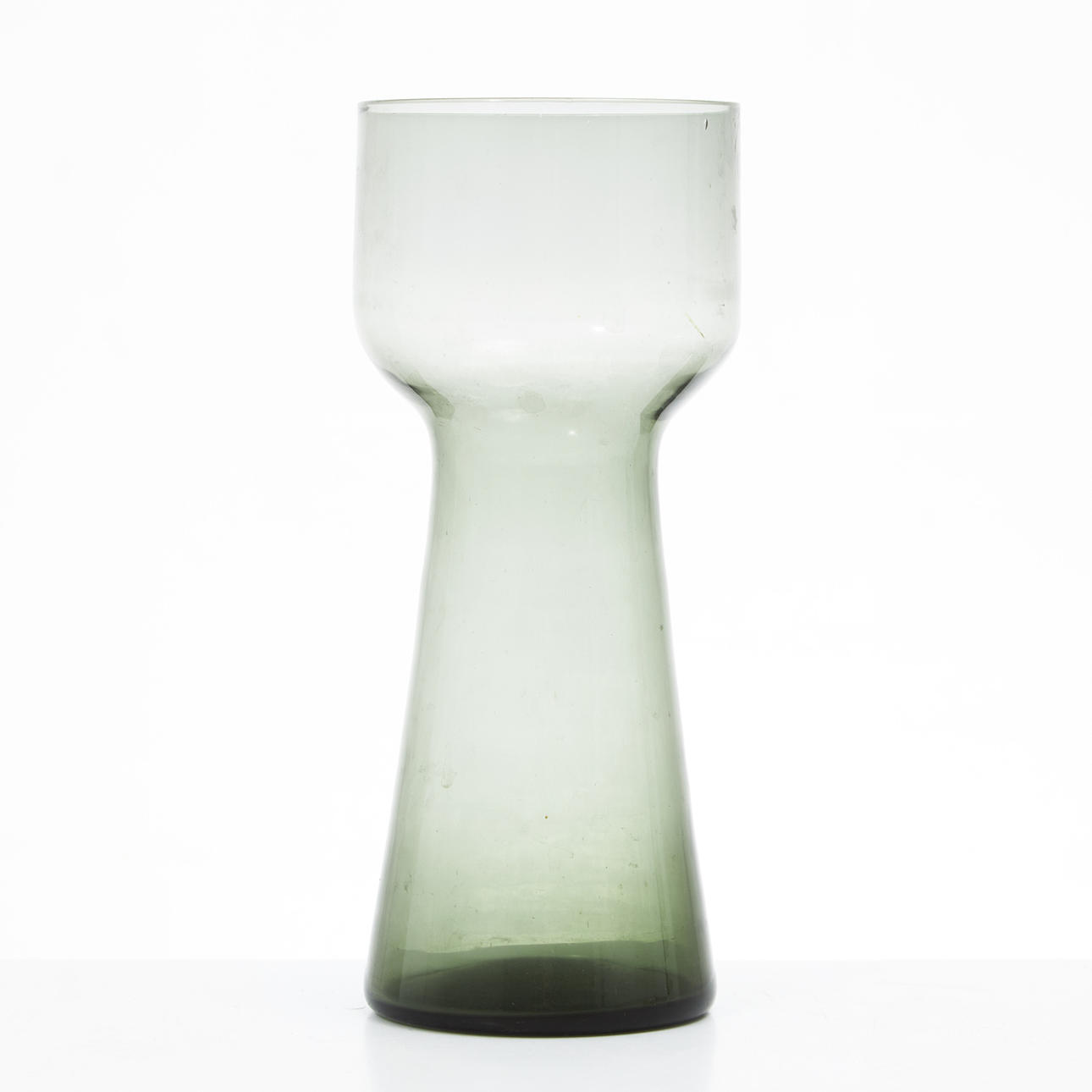 TOM MÖLLER. vase, signed Tom, Reijmyre.