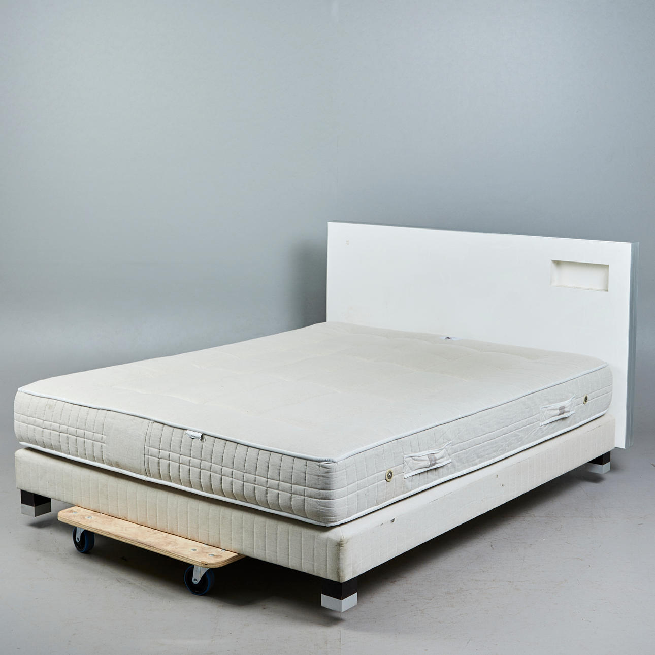 Treca, cama con somier, 'Impérial Pullmann', Francia.