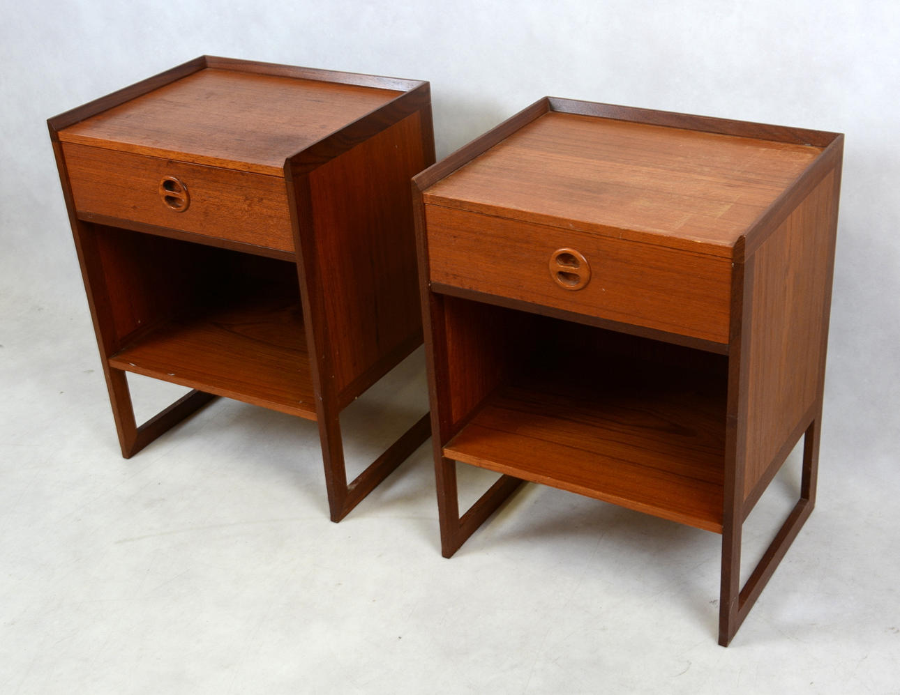 SÄNGBORD, 1-par, teak, 1960/70-tal.