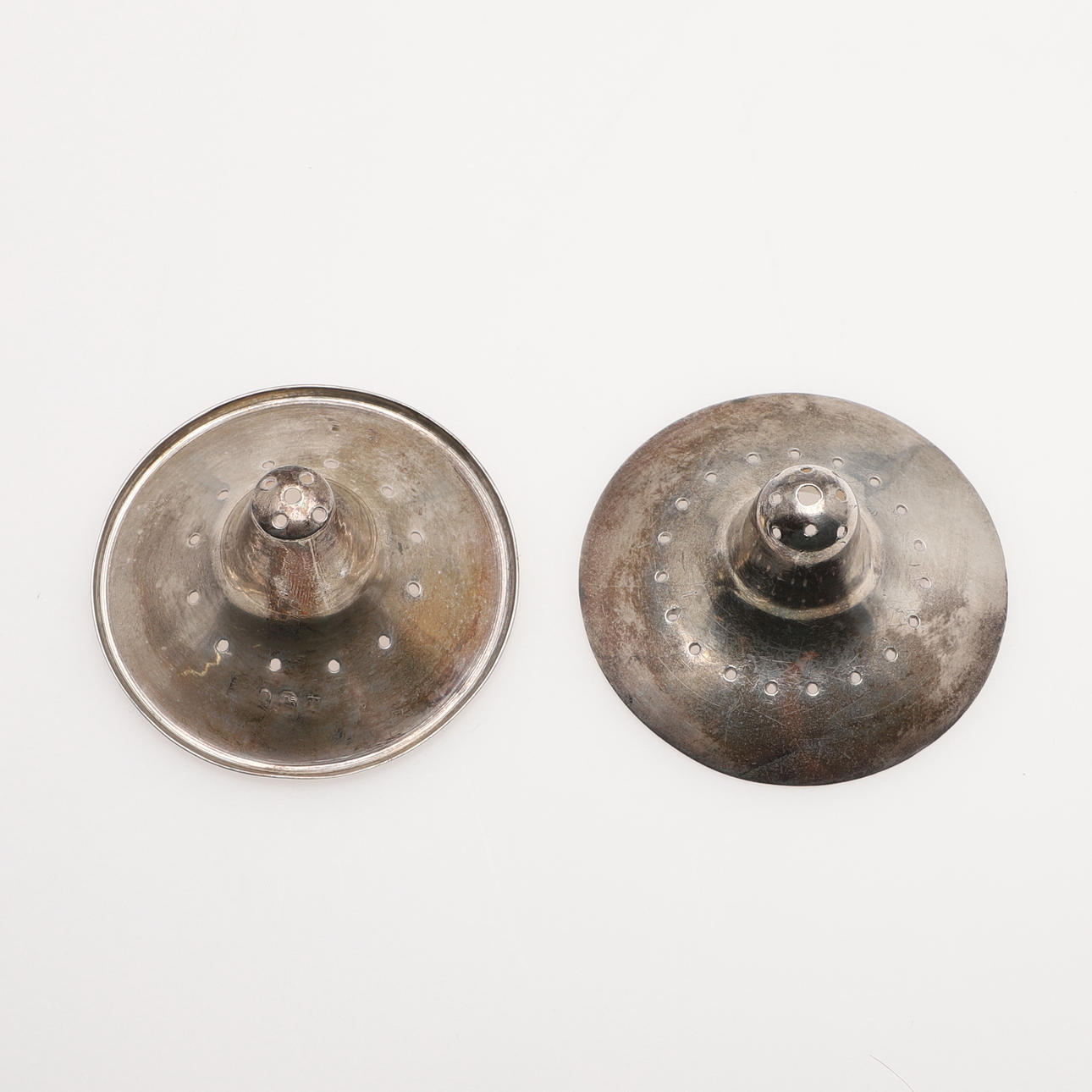 EIN PAAR PAAR GEORGE IV SILBERNER NIPPELSCHUTZ.