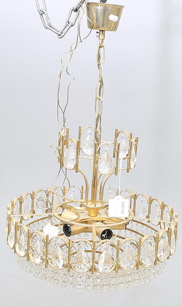 TAKLAMPA med PRISMOR, 1900-tal.