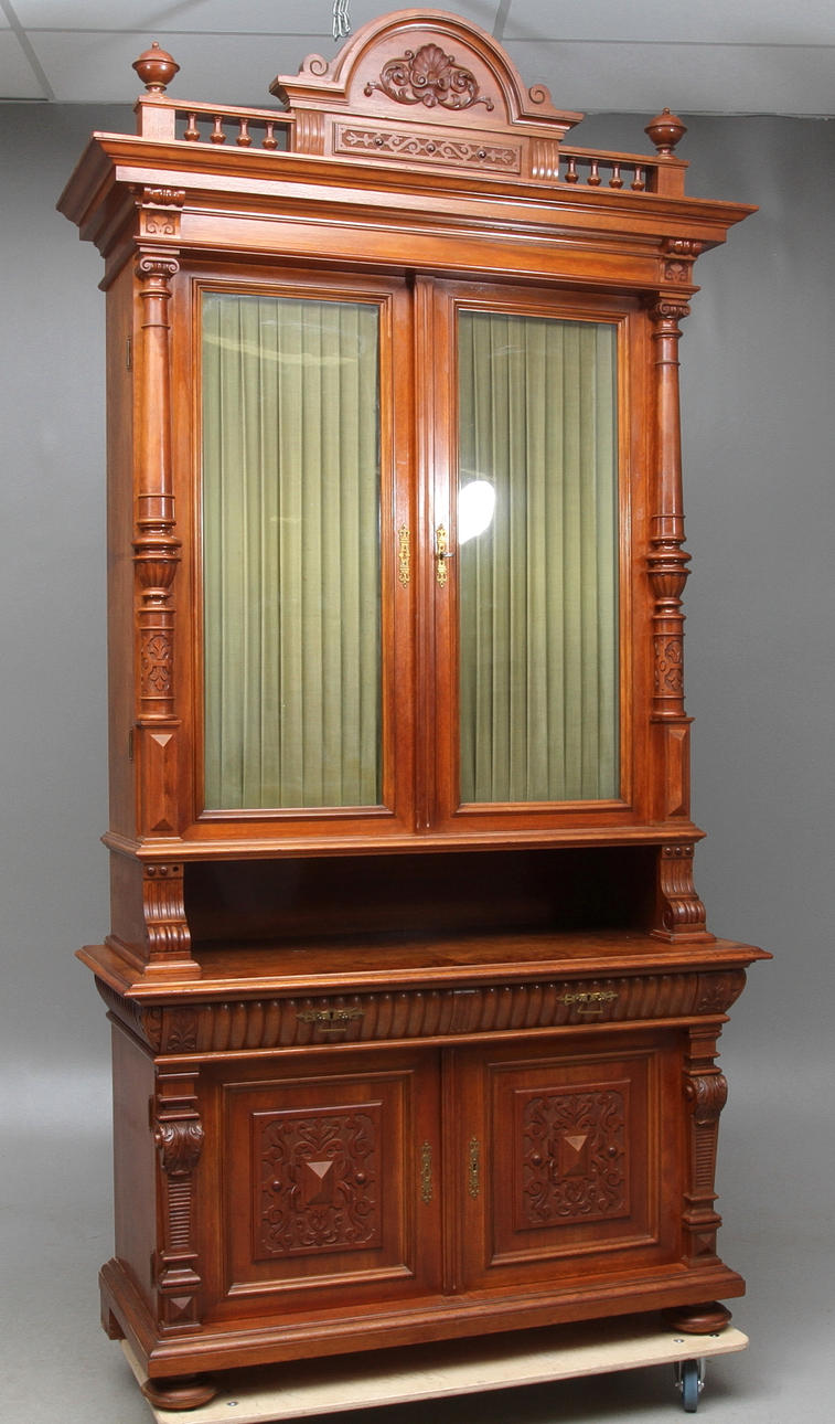 BOKSKÅP, 1800-talets slut.