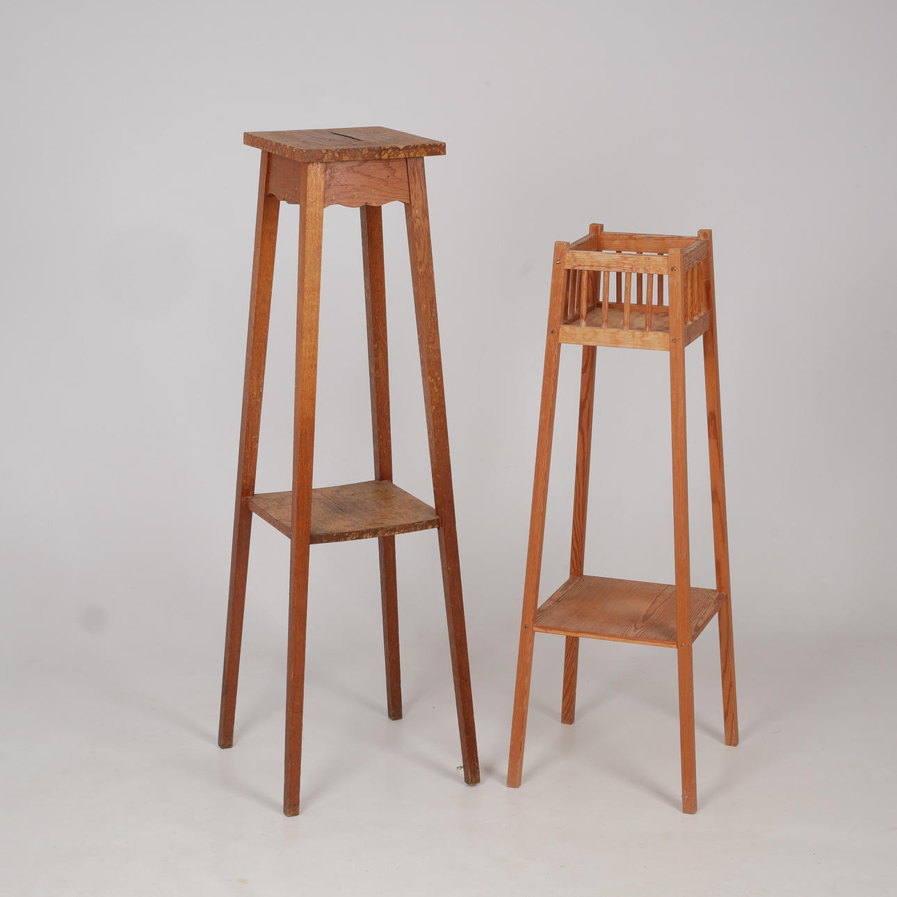 Holzpodeste, 20. Jahrhundert.