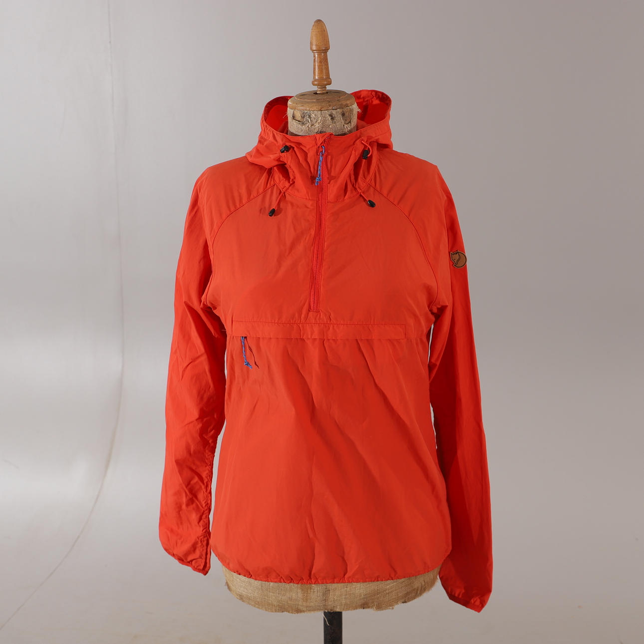 TUULITAKKI, "High Coast", Fjällräven.