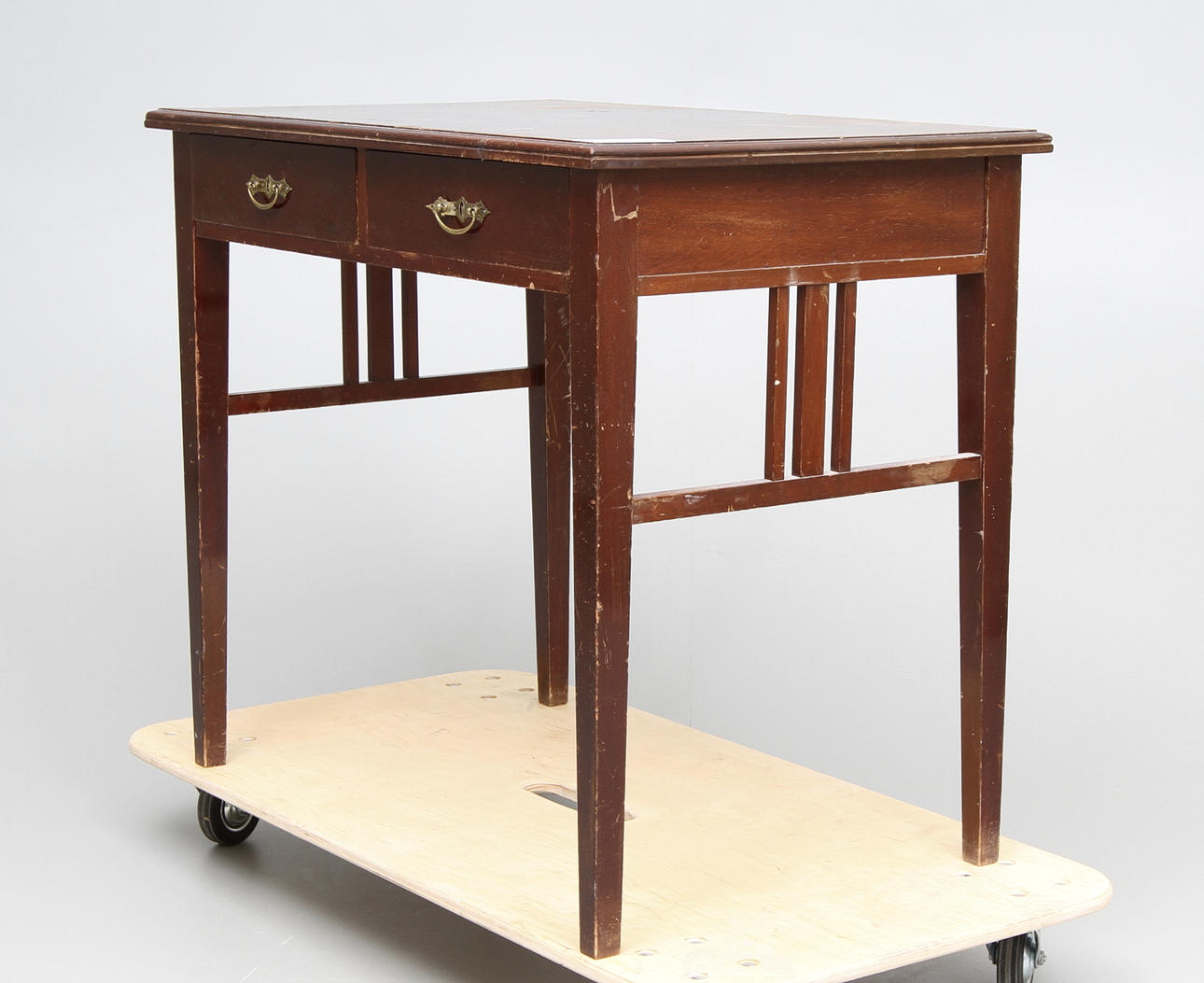 DAMSKRIVBORD, ca 1910.