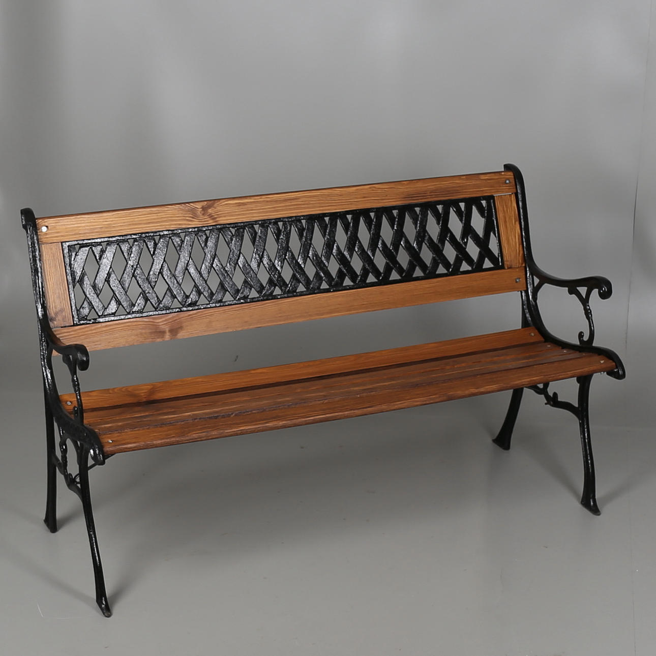 TRÄDGÅRDSSOFFA i svartlackat järn och trä, 2000-talet.