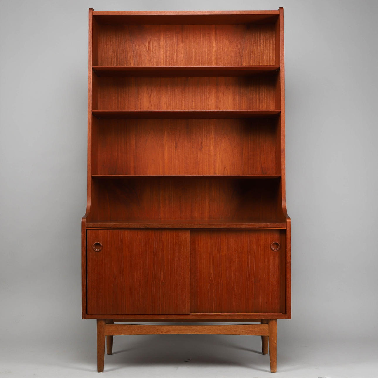 JOHANNES SORTH. Bookcase with cupboard, teak, Bornholms Möbelfabrik, 1960s.