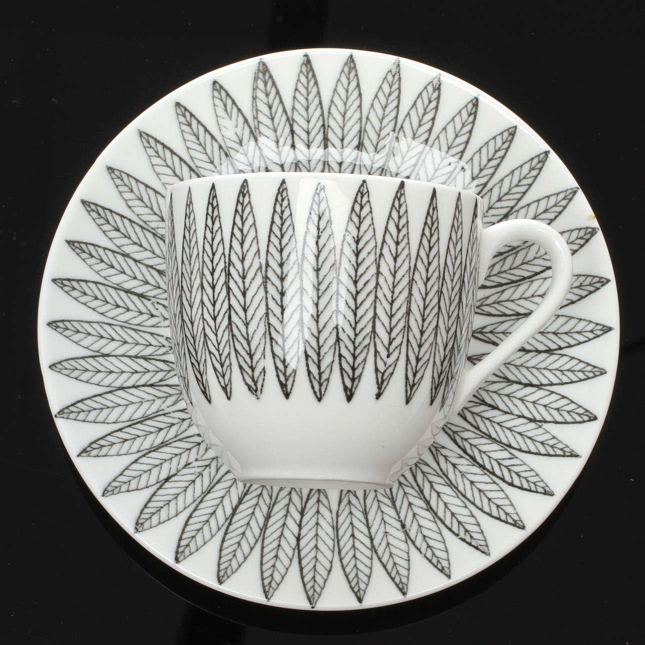 KAFFEKOPPAR MED FAT, 6 delar, porslin, "Salix" Stig Lindberg Gustavsberg.