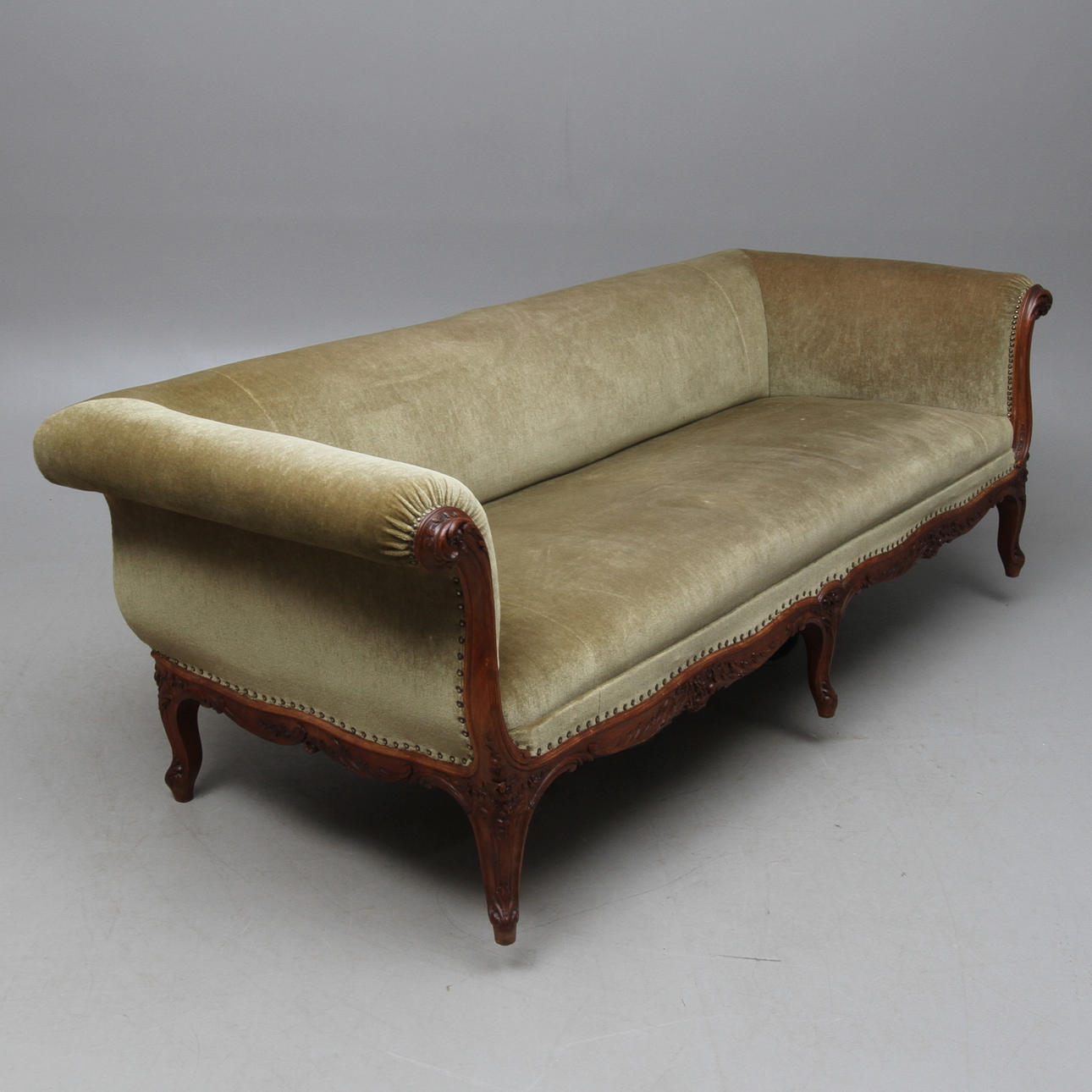 SOFFA, märkt C Mellier & Co. England, omkring sekelskiftet 1900.