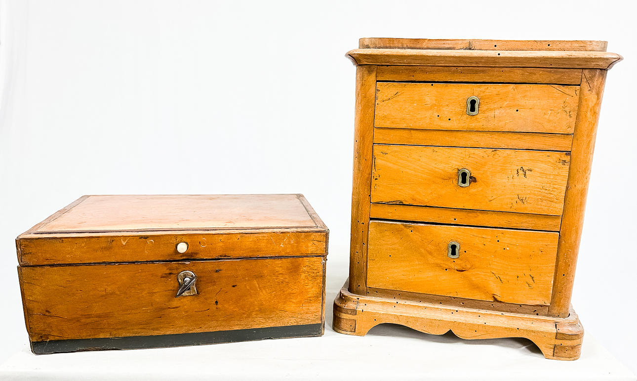 MINIATYR MÖBLER, 2 st, 1800-tal.