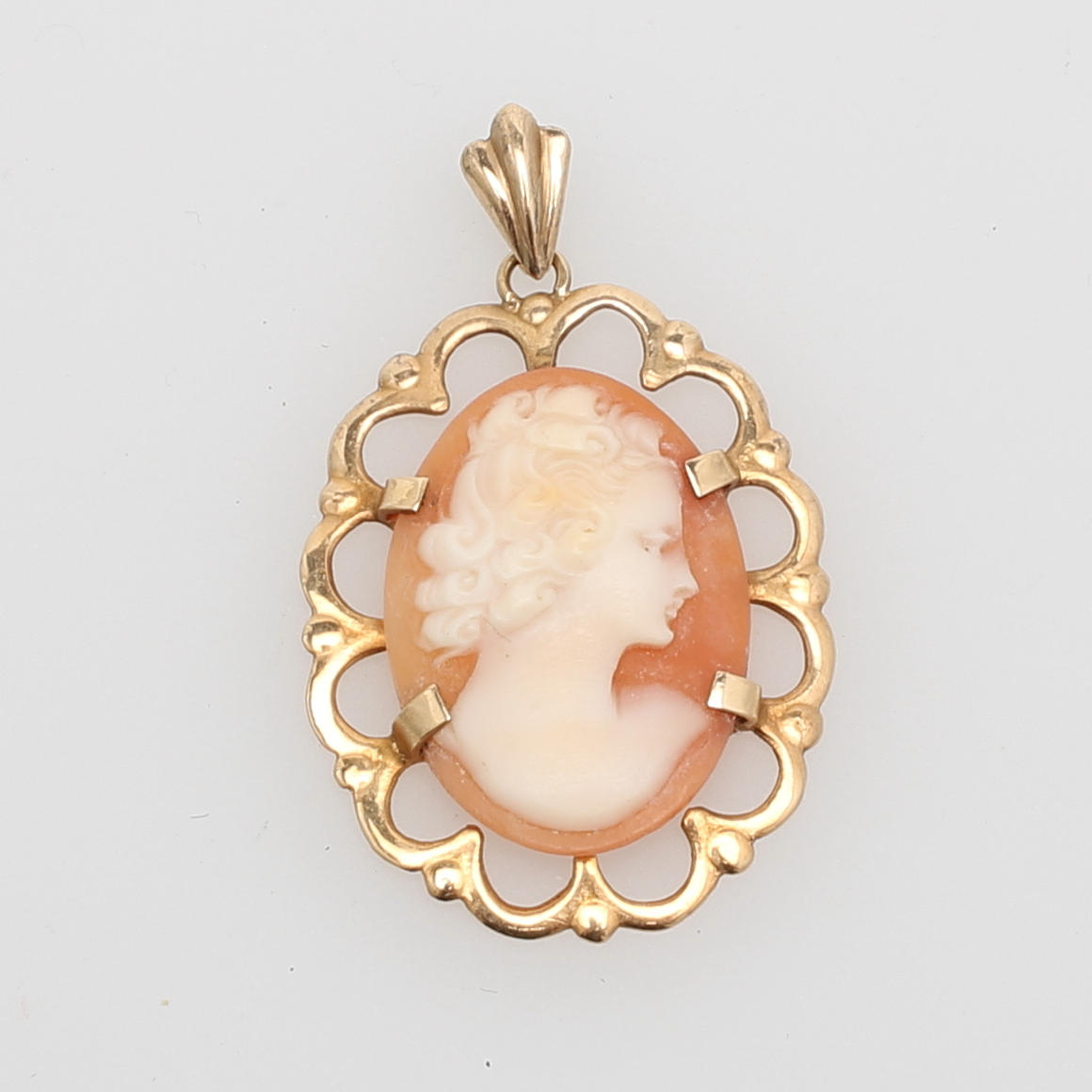 CAMÉ, 18k guld, total vikt ca 2,7 g.