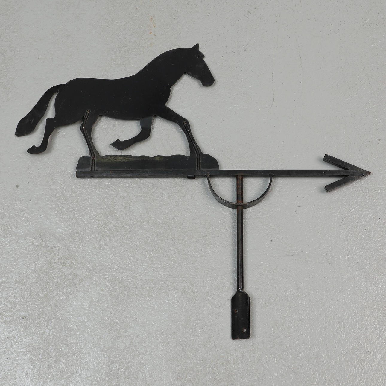 WINDSCHUTZSCHEIBE, Schmiedearbeiten, Pferd.