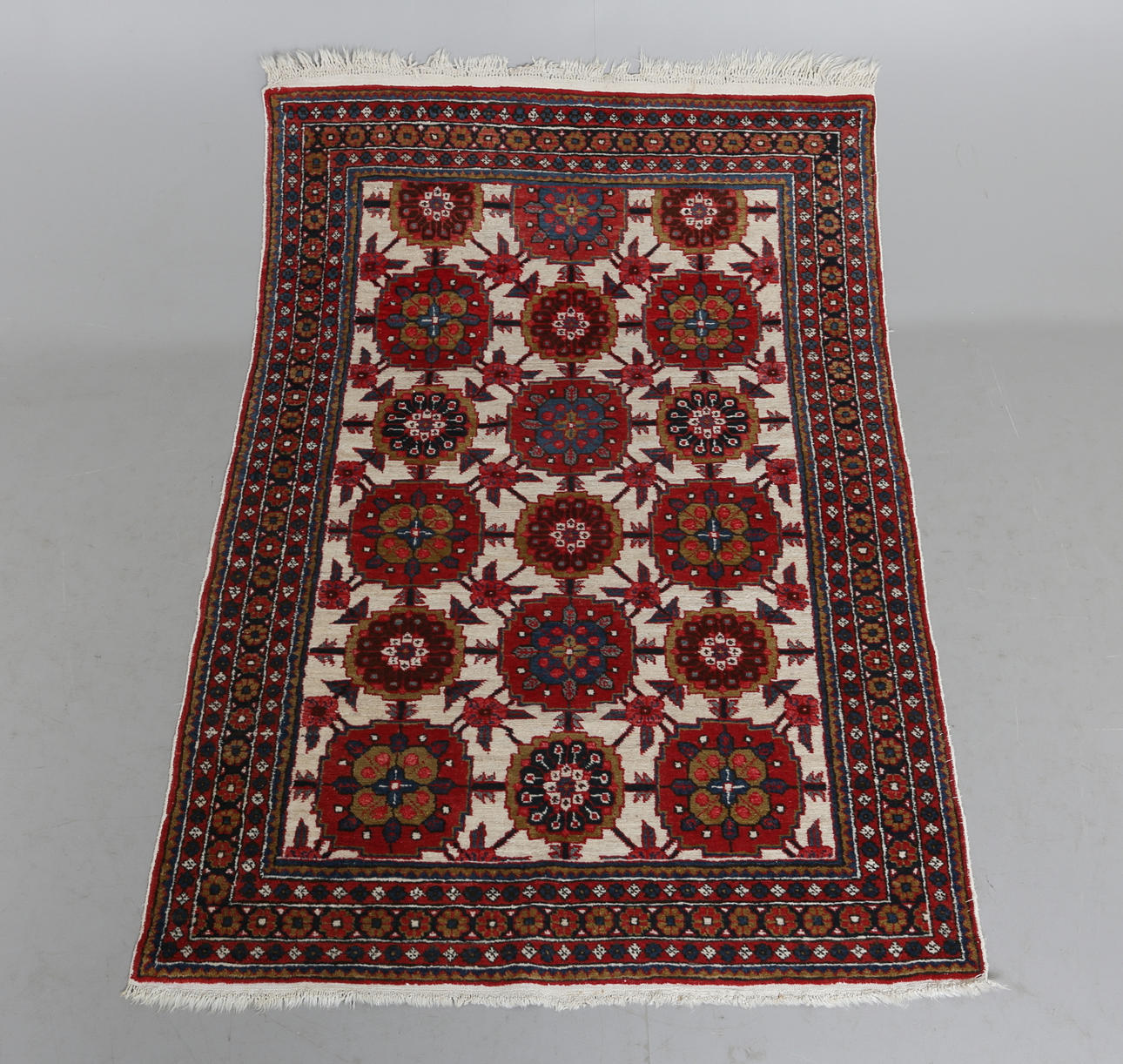 ORIENTALISK, Matta, Ardebil, 165 x 112 cm.