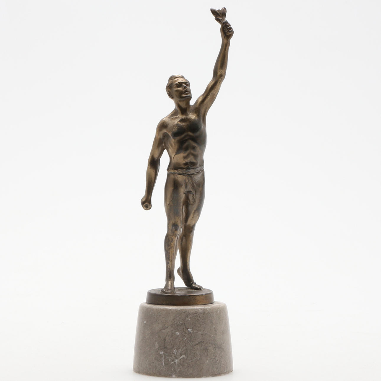 STATYETT, brons, OS fackelbärare, 1900-tal.