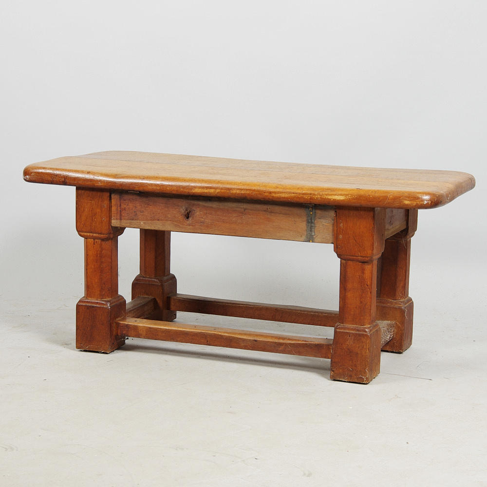 BORD, ek, Crome & Goldscmidt Möbler, Köpenhamn.