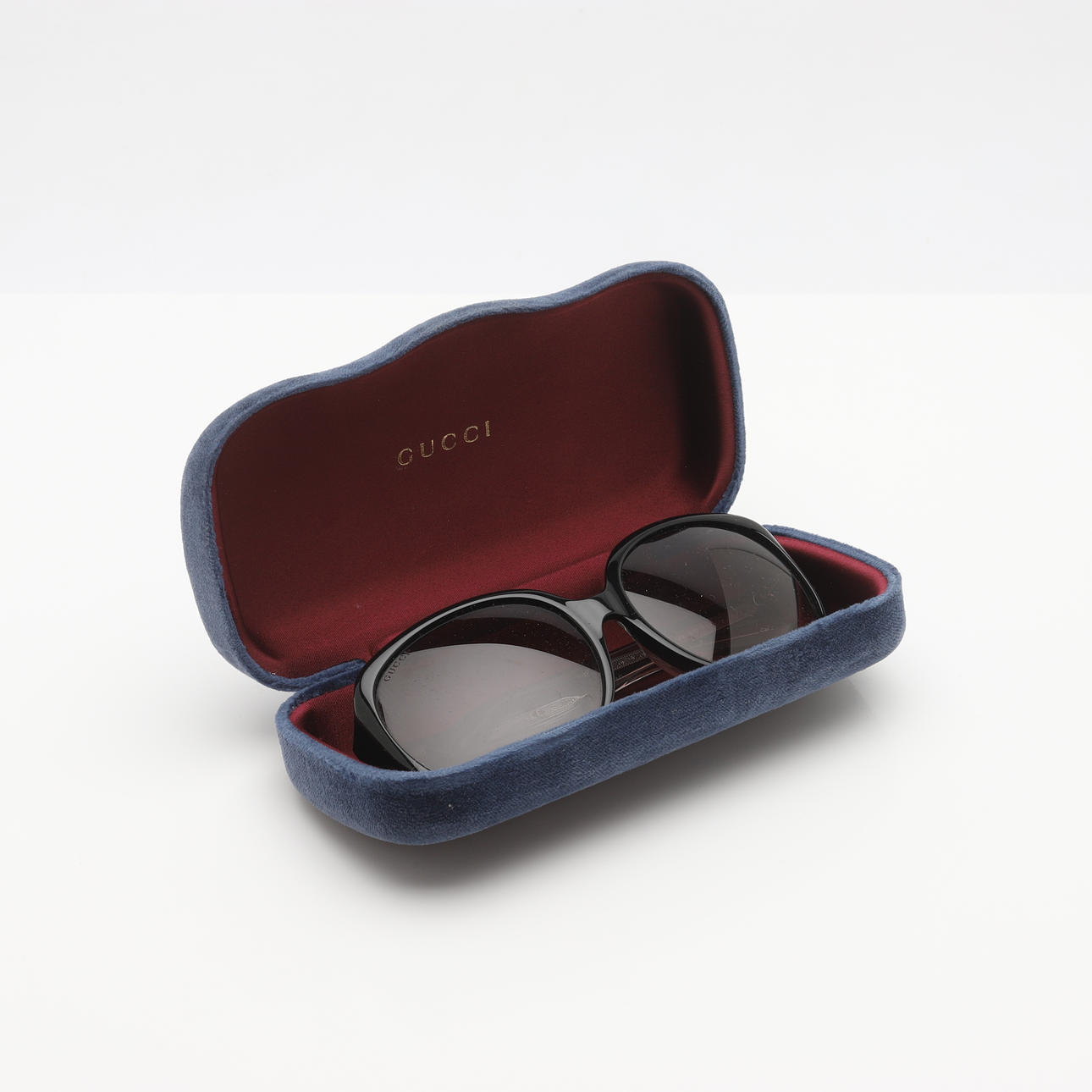 GUCCI. gafas de sol, años 2000.