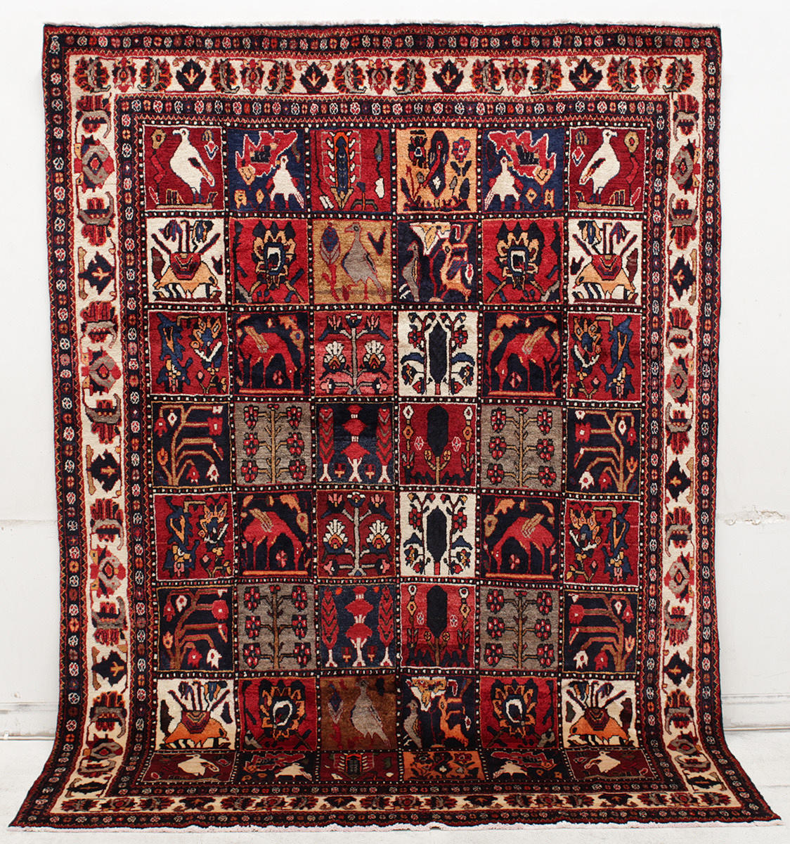 MATTA, Persisk, figural Baktiari (fine), 300 x 217 cm.