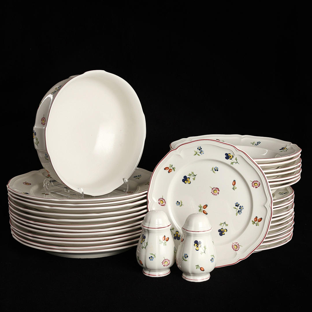 VILLEROY & BOCH, Geschirrteile, „Petite Fleur“.