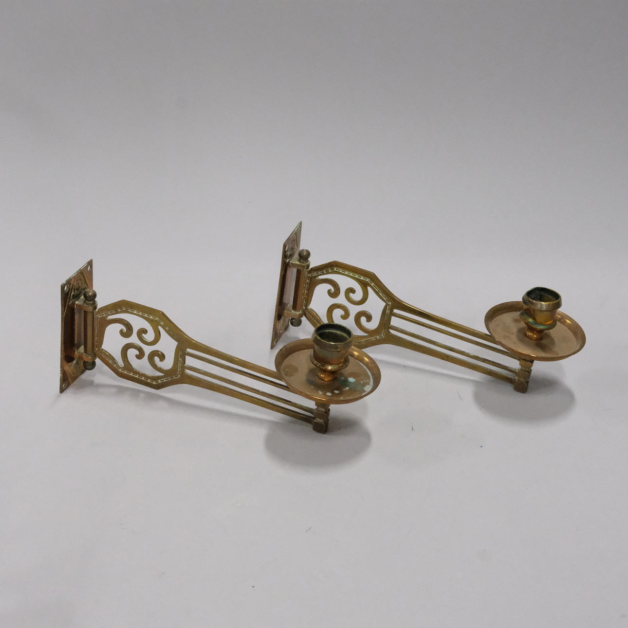 EIN PAAR KLAVIERLAMPEN, JUGENDSTIL, MESSING.