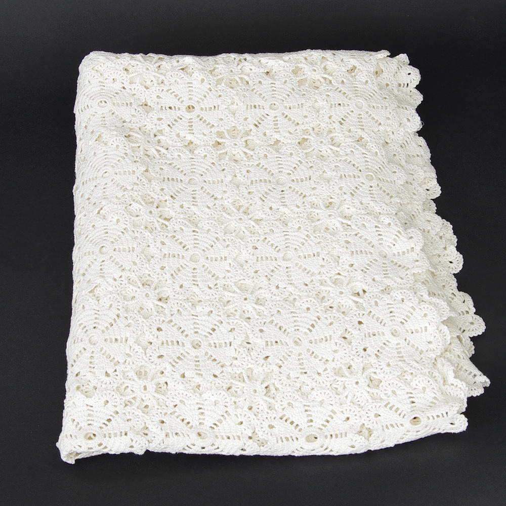 CUBRE CAMA A GANCHILLO.