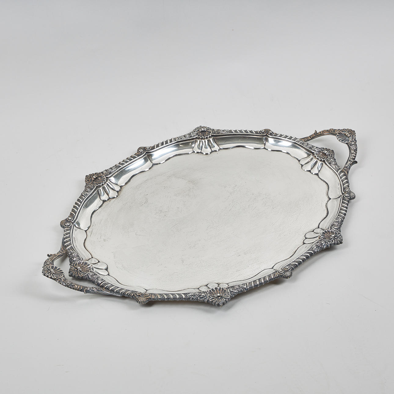 TRAY, silver, Charles Stuart Harris, London 1899.