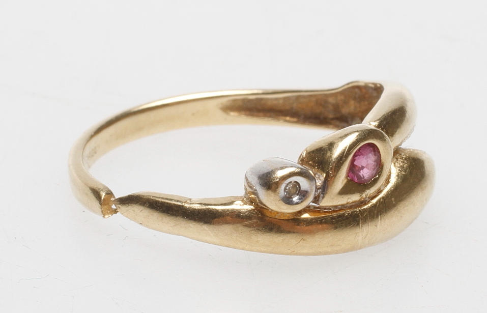 RING 18k guld, ca 2,6gr.