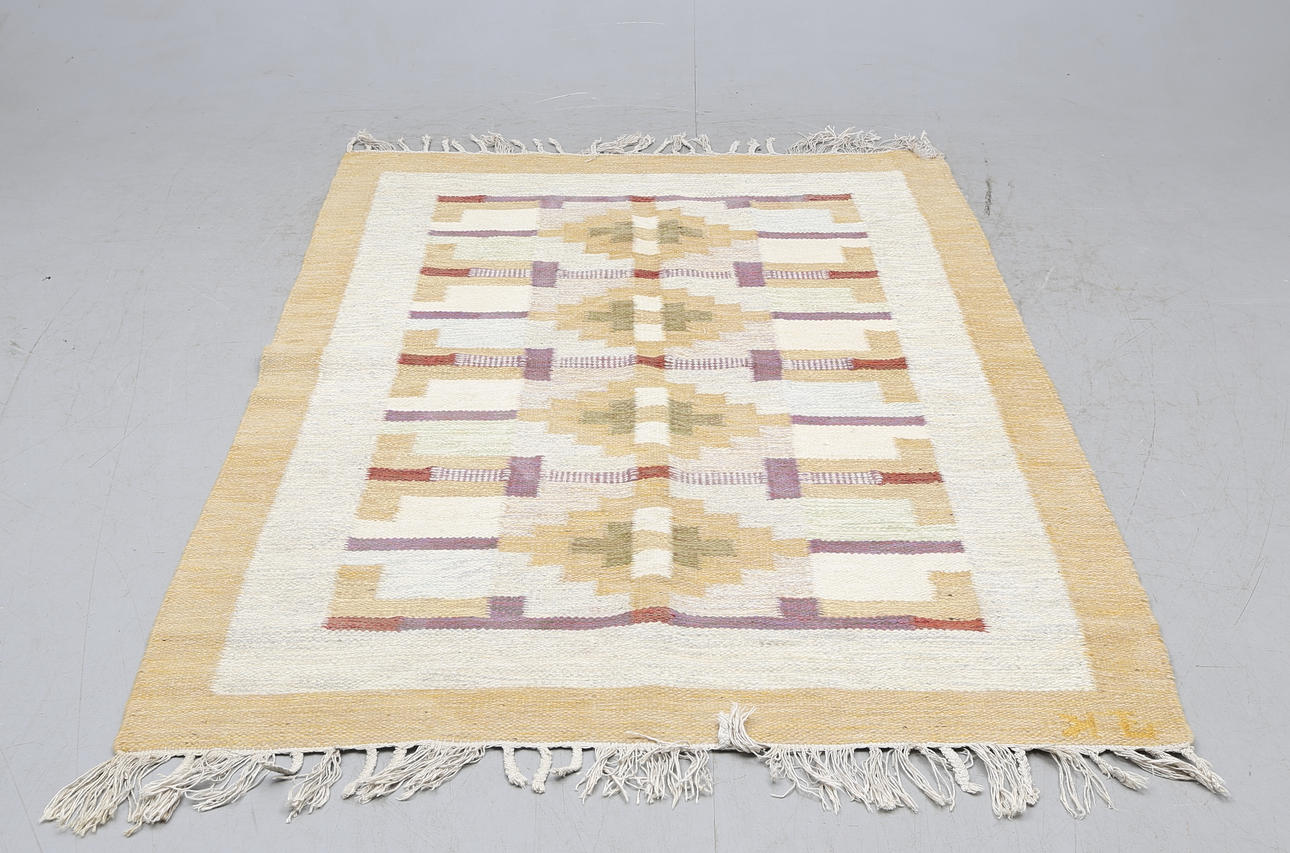 MATTA Rölakan, monogramsignerad. Ca 205 x 141 cm.