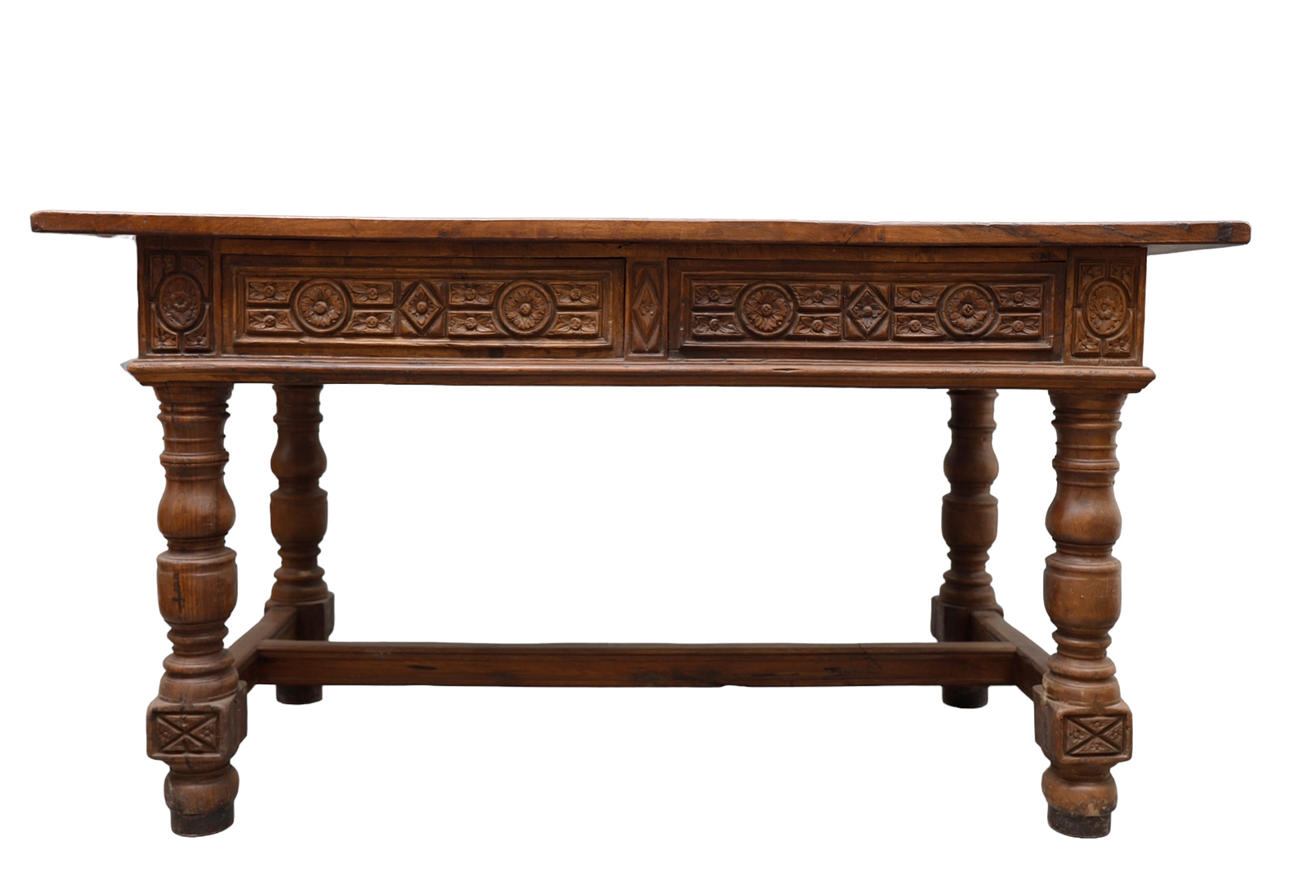 Barok stil spansk bord i valnød.