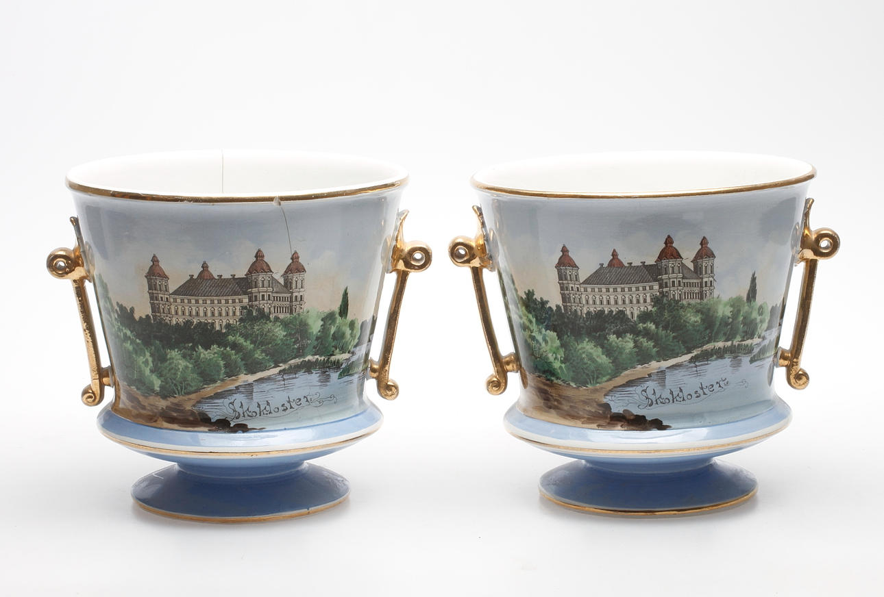 YTTERFODER, ett par, Gustafsberg 1898.