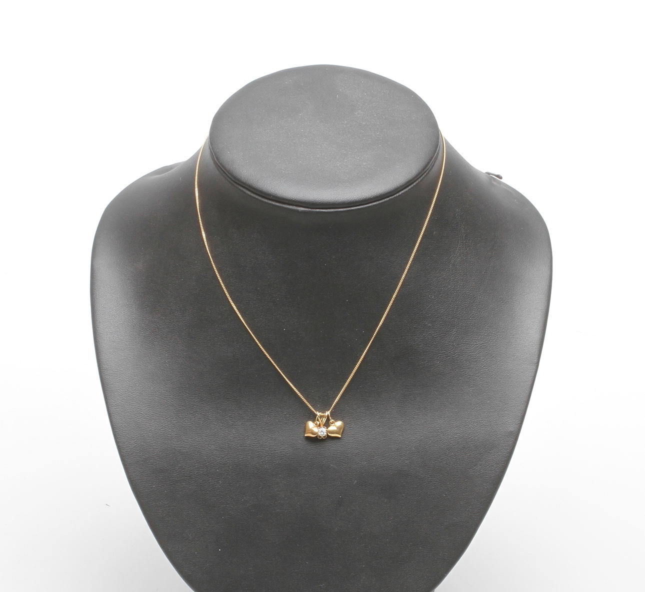 GULD, 18k guld, vikt ca 2,6 gram.