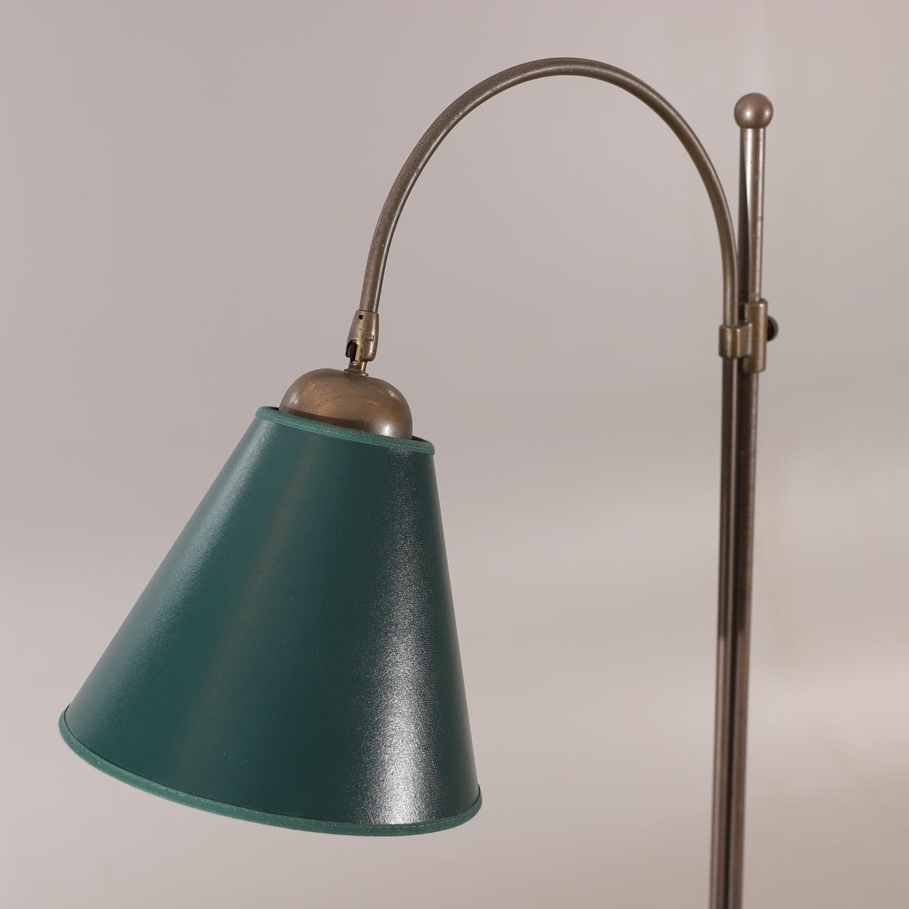 FLOOR LAMP, brass, Texa, late 1900s.