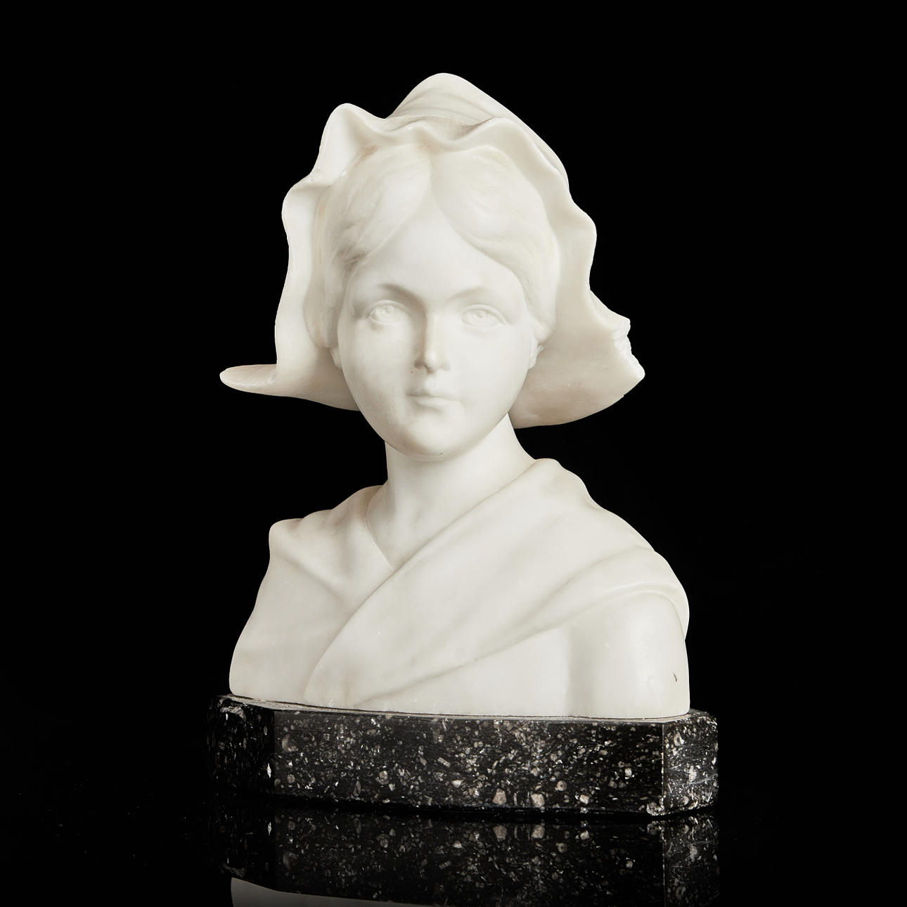 OIDENTIFIERAD KONSTNÄR. Busto, chica holandesa.