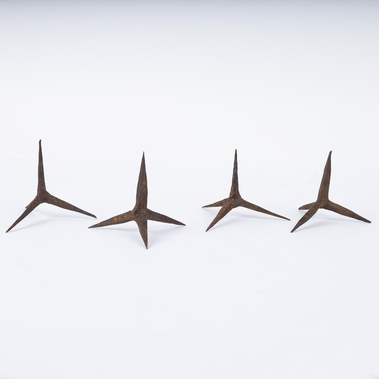 FOTANGLAR, 4 st, järnsmide.