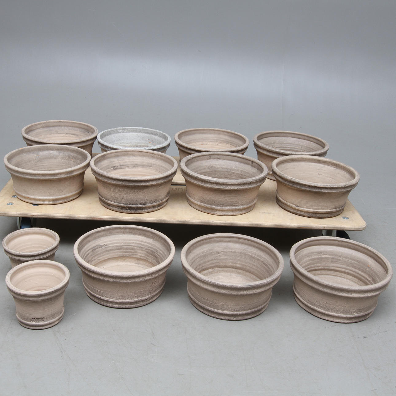 YTTERFODER, 13 st, keramik, Arne Design, 2000-tal.