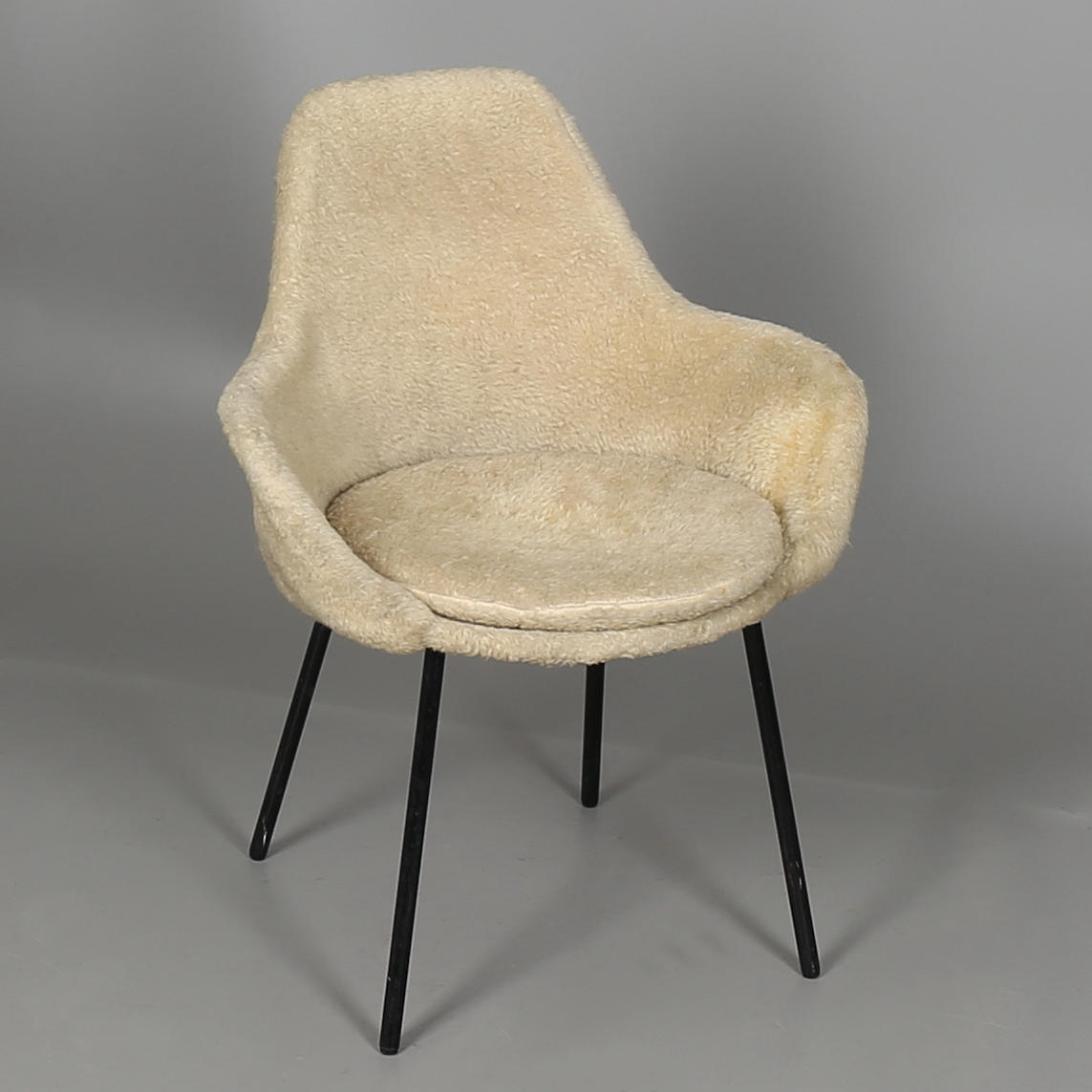 STOL i svärtad metall och teddy, 1950-tal.