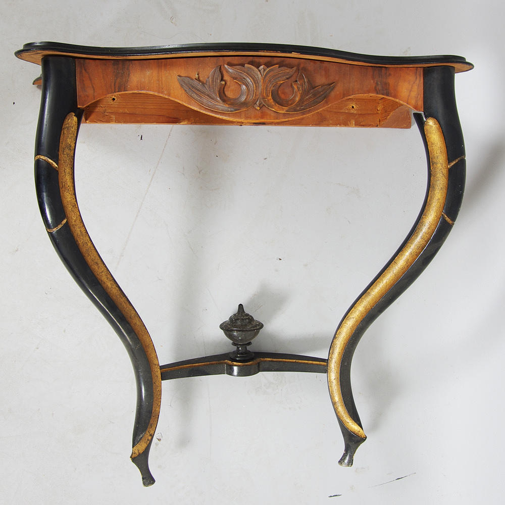 KONSOLBORD, mahogny med svärtade detaljer, rokokostil.