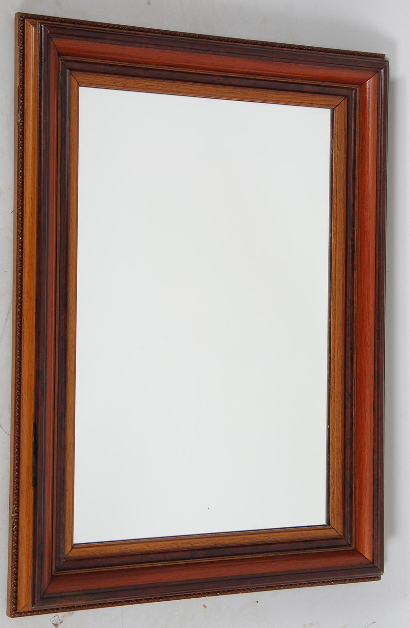 SPEGEL, mahogny med pärlbård, tidigt 1900-tal.