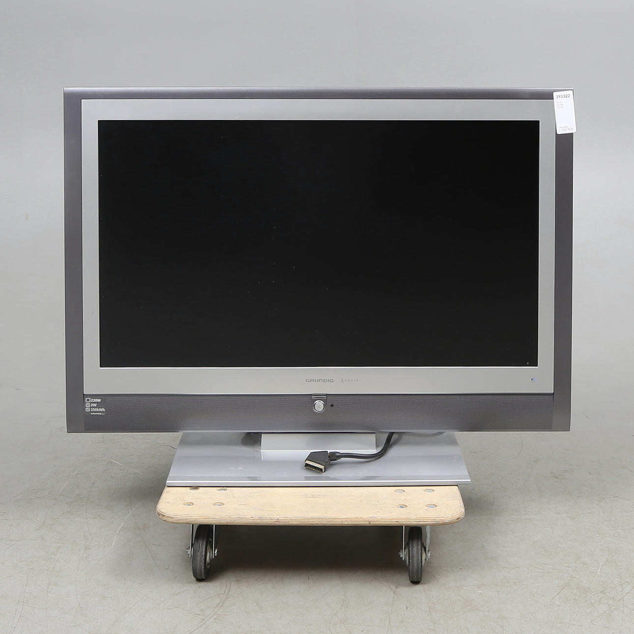 TV, 42", Grundig, "Lenaro".