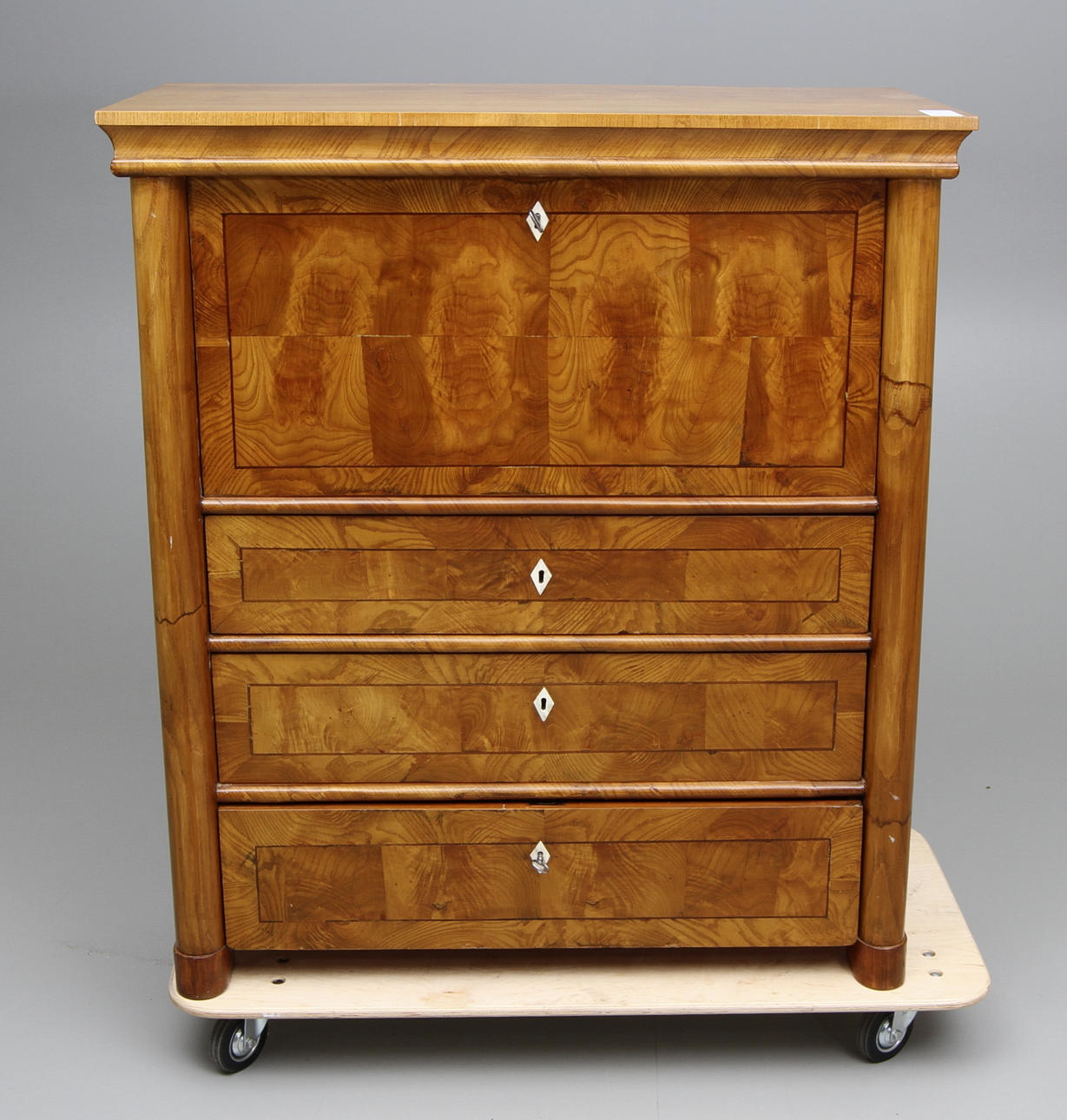 CHIFFONJÈ, 1800-tal.