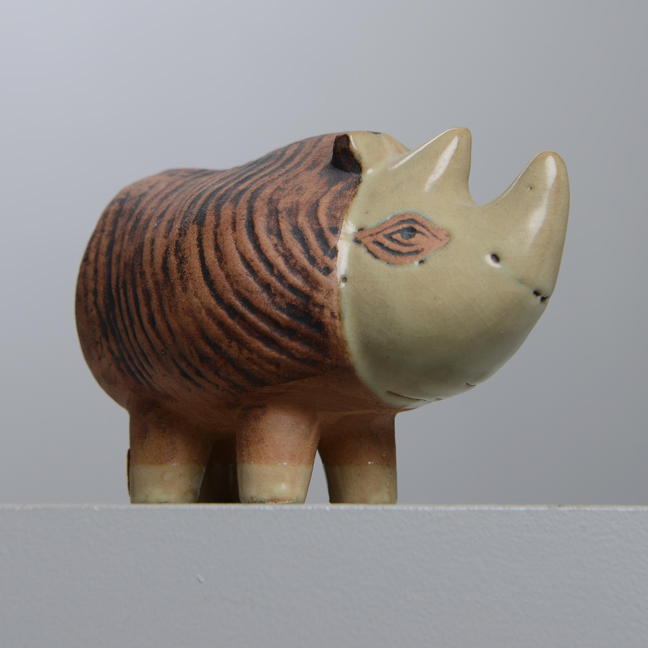 LISA LARSON. Noshörning ur serien Menageri, Gustavsberg, 1966-76