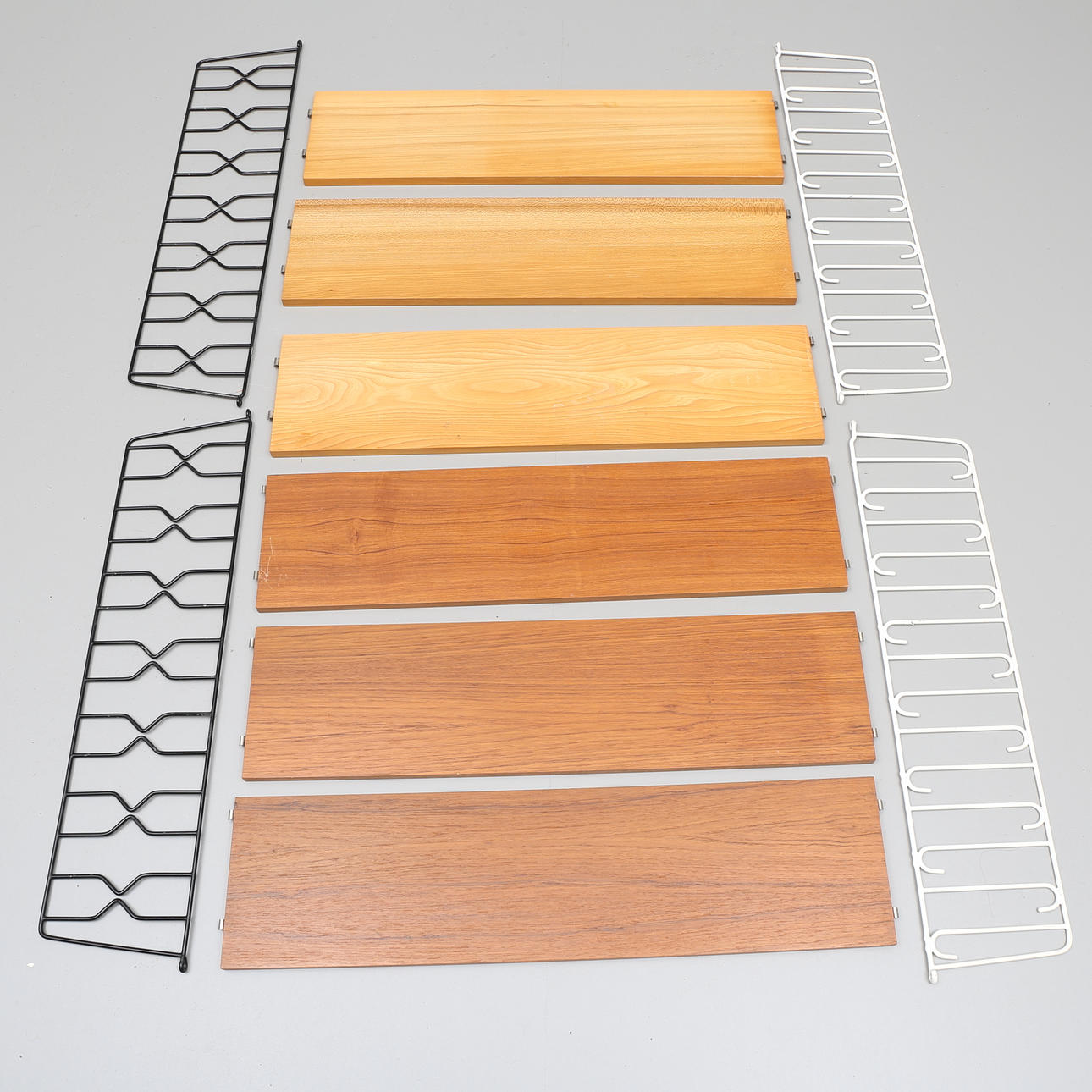 HYLLOR, 2 st 3-plans, stringtyp, 1900-talets mitt.