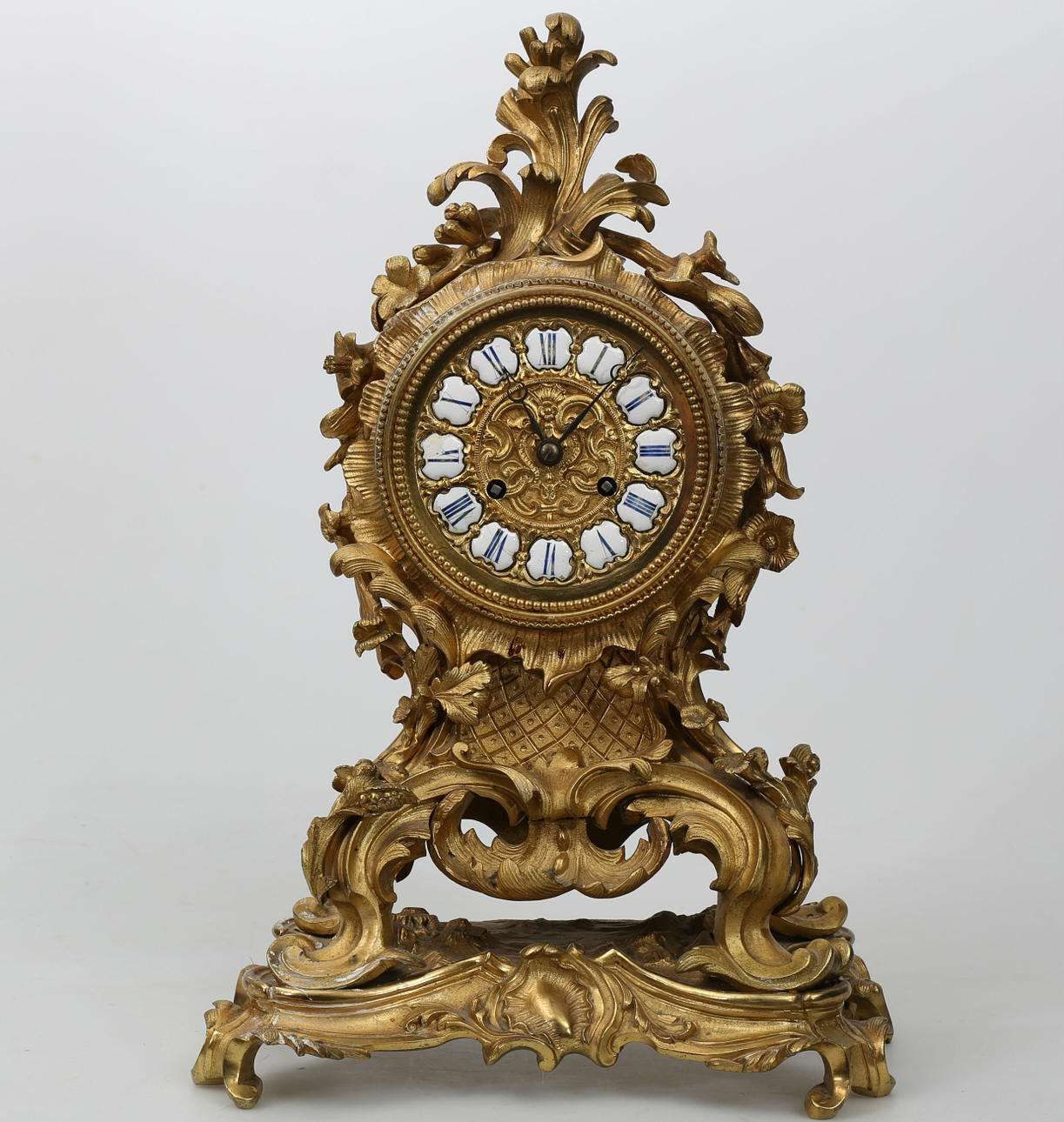 BORDSUR, brännförgylld metall, Frankrike, 1800-talets fjärde kvartal.