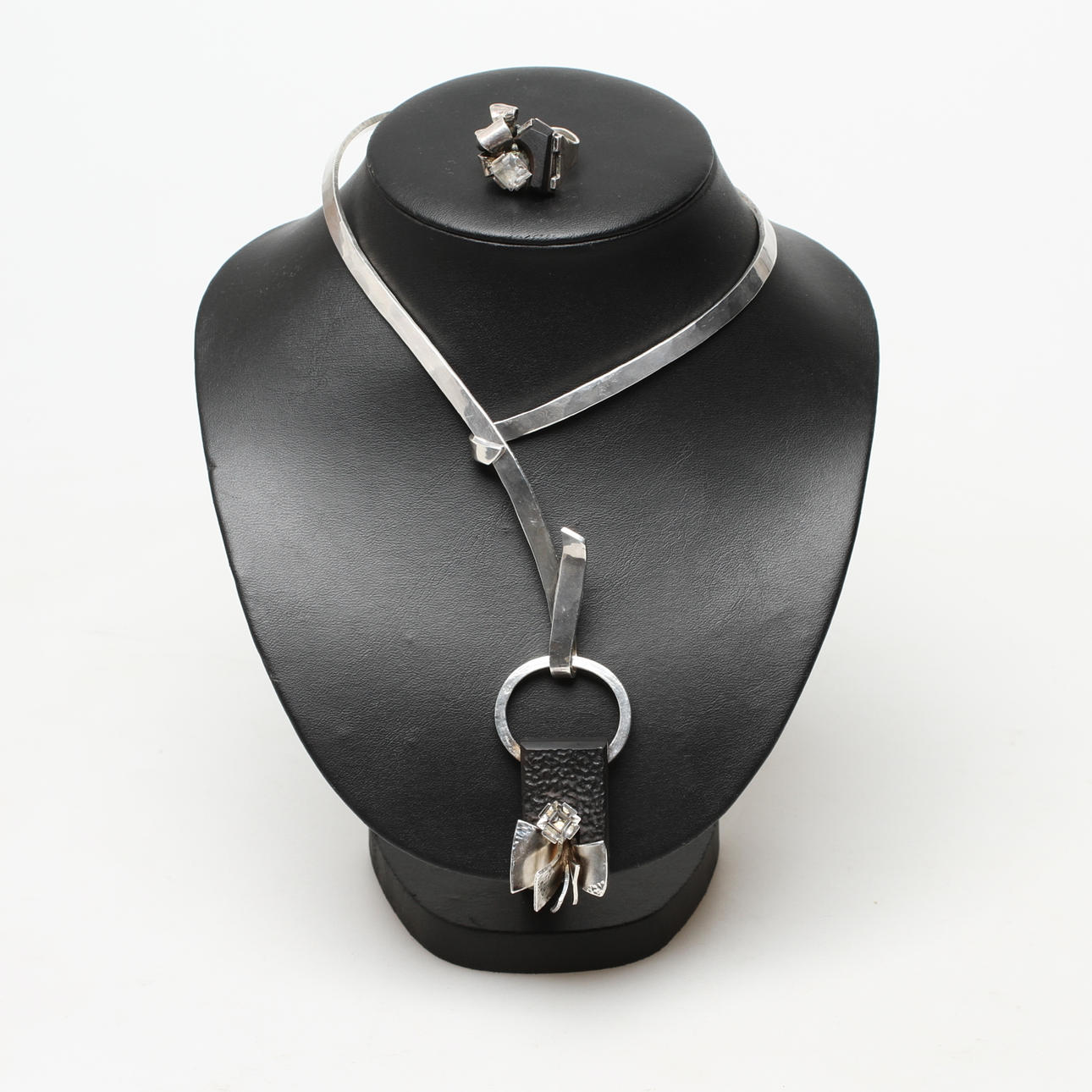 COLLIER SAMT RING, sterlingsilver, Rikard Waterval, Borgila, Stockholm, 1970-tal.