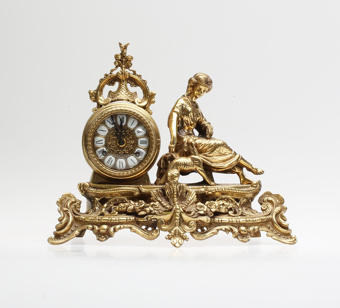 BORDUR, messing, 20. århundrede.