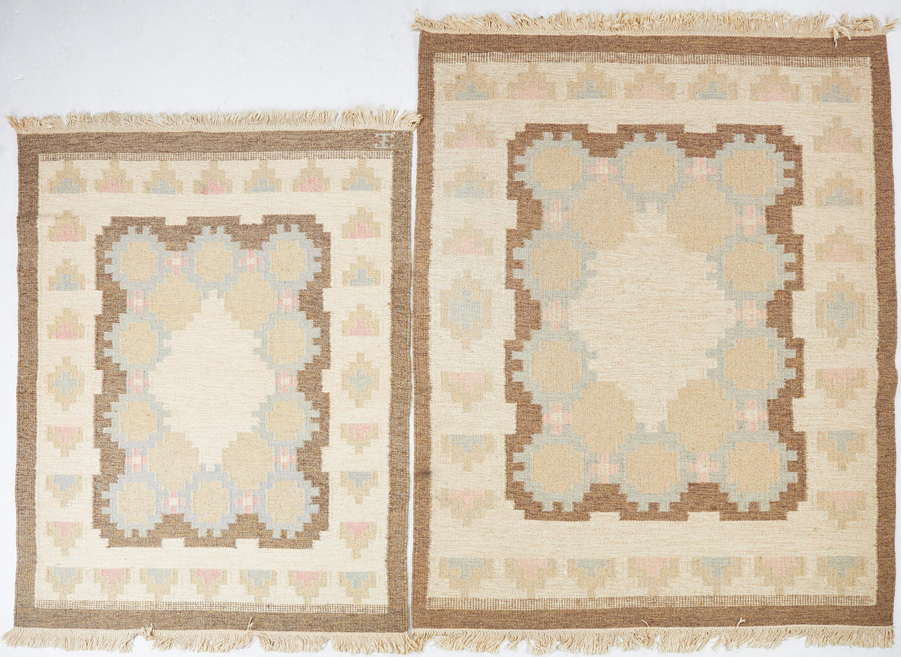 ELSA EKHOLM. RÖLLAKAN RUGS 2 pcs, one monogram signed EE.