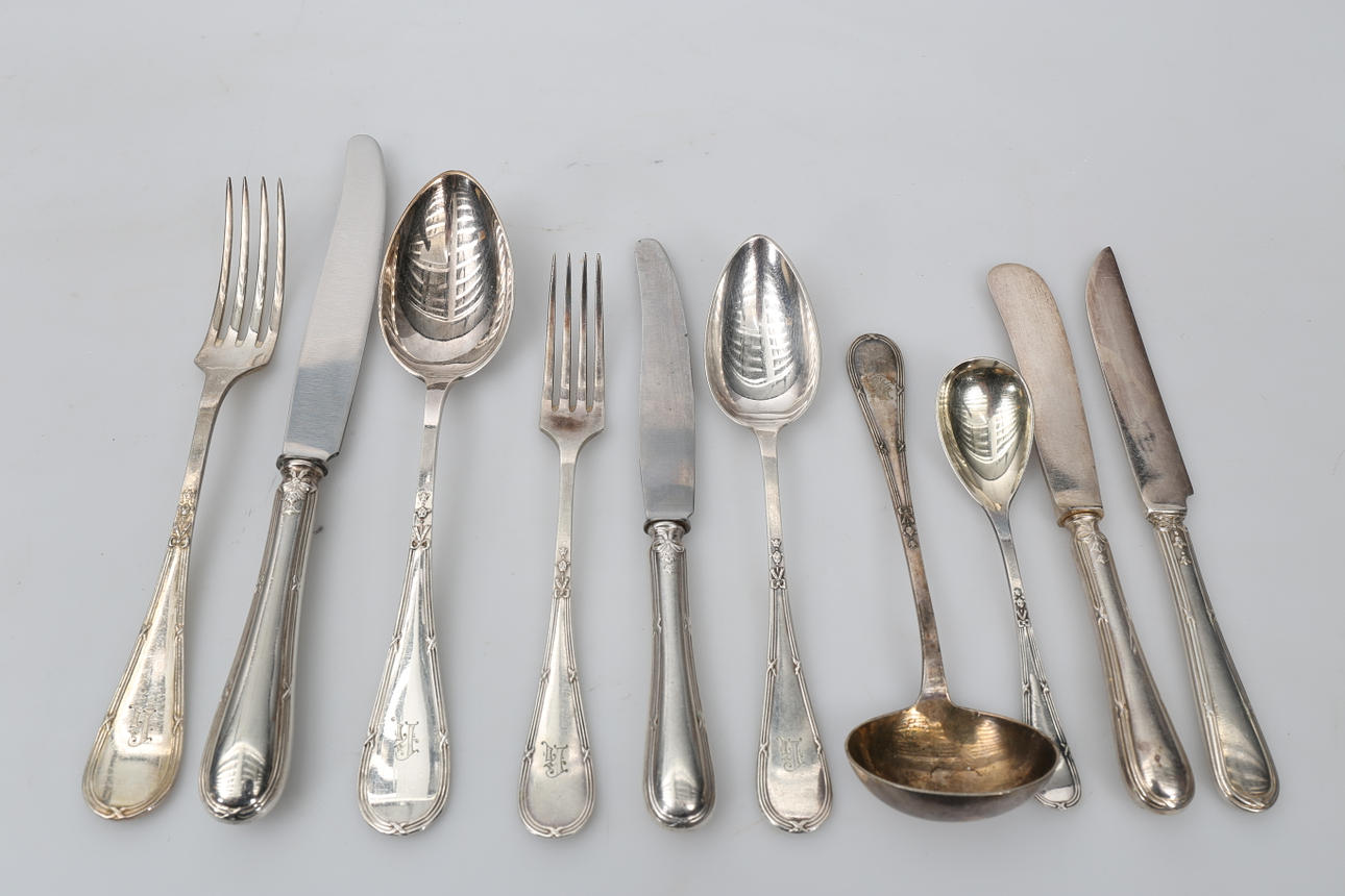 BESTICKSUPPSÄTTNING, nysilver, 61 delar.