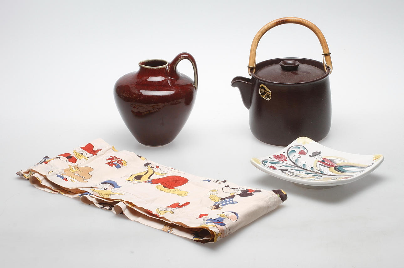 KERAMIK och TEXTIL, 4 delar.