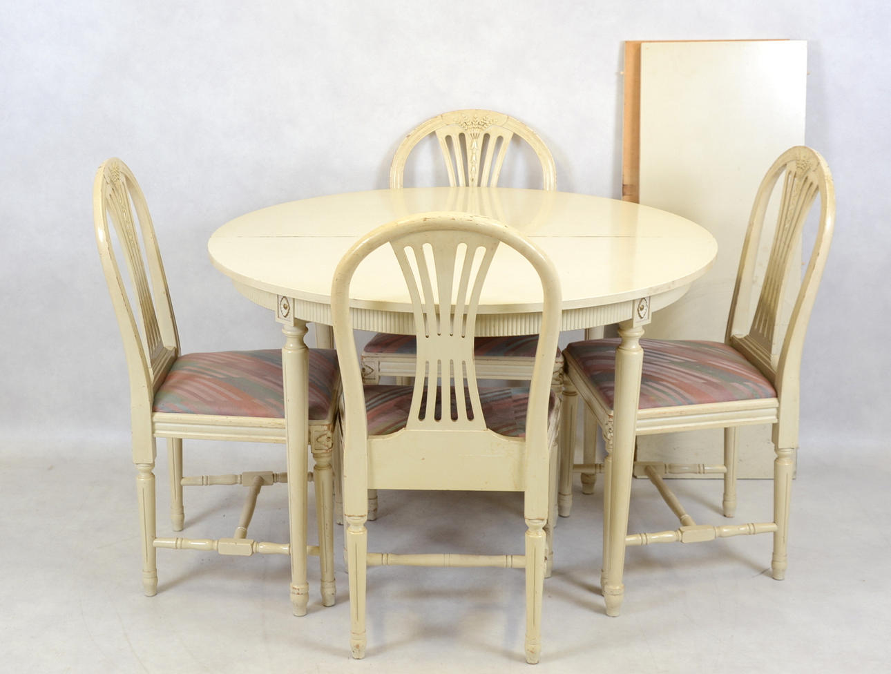 MATSALSGRUPP, 5 delar, gustaviansk stil, 1900-tal.