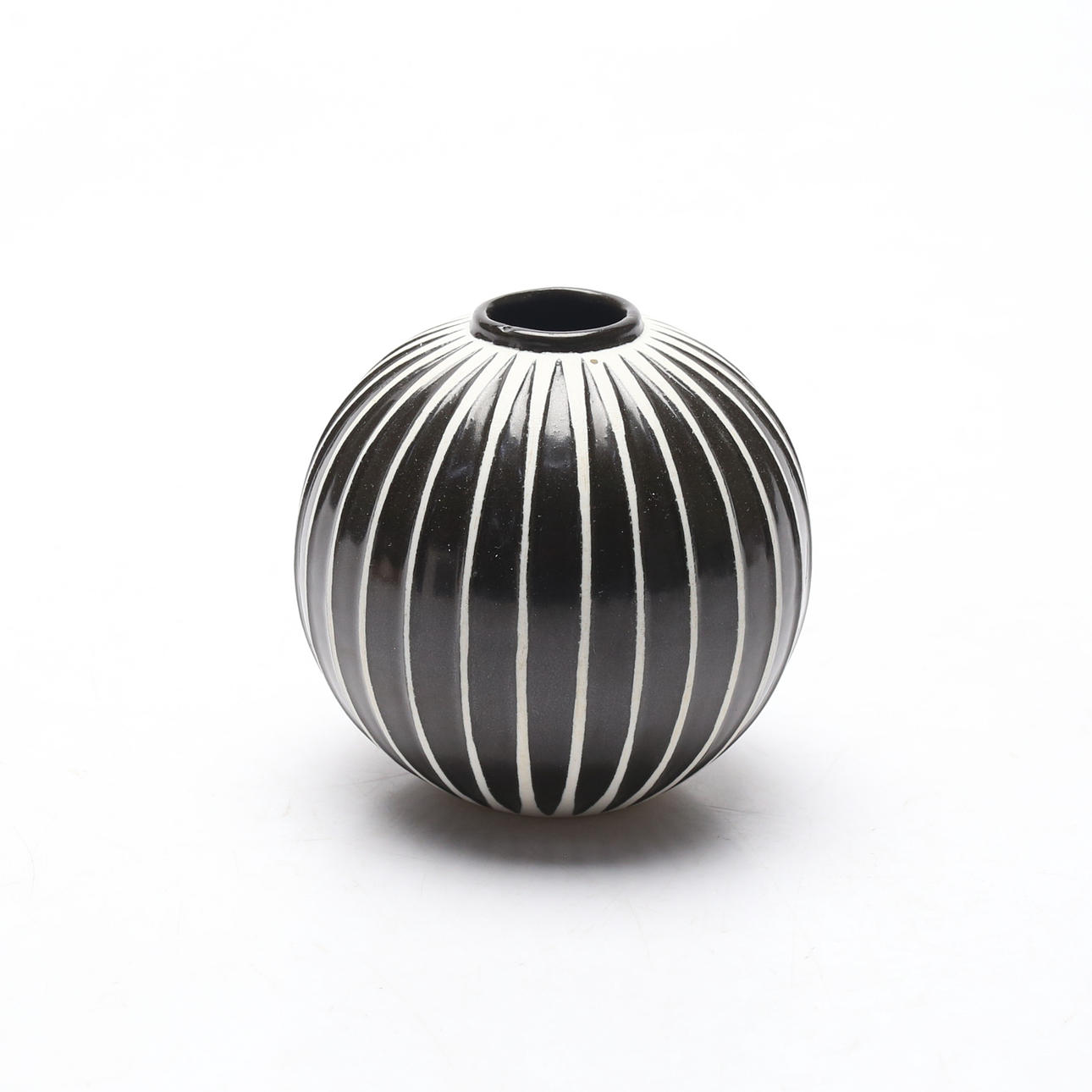 Eine Steinzeugvase, „Domino“, Stig Lindberg, Gustavsberg.